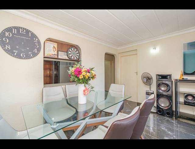 2 BEDROOM DUPLEX FOR SALE IN BLACKHEATH